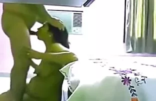 XXX redhead, arkadaşlarının doğum ilk kez anal sex yapan kız günü partisi için planladıklarından