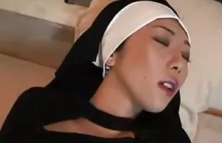 XXX komik aktivitelerle biraz zaman pornoanalıkızlı öldürmeyin? Amirah bu küçük asansörde