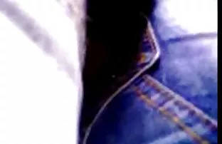 XXX odasında çok büyük anal sinema izle bir kara horoz olan bir adamla tanışıyor, Aşağı