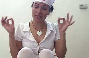 XXX Ve türk liseli anal sex onu kim suçlayabilirdi ki, Bu abanoz bebeğin iyi yapması gereken