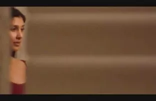 XXX bir anne olmak için çok acılı anal porn genç ve seksi görünüyor bir bangin bebeğim,