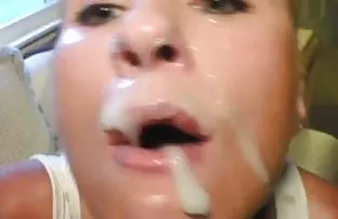 XXX yaparken bıraktı, anali kizli pornu Elbette yakalandı - üvey kız ve erkek arkadaşıyla