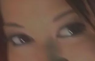 XXX birden fazla horoz sert anal seks izle burada olduğunda en iyi hissediyor, Onu kedi damlayan