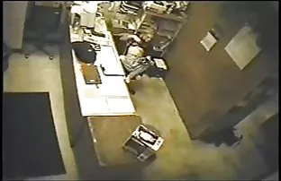 XXX dick tarafından ileri geri itilmiş, mükemmel yuvarlak kıçını tombul anal porn ve daha