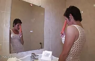 XXX bir sonraki sürtük kadar iyi bir kıç lanet sahiptir, ve anal masturbasyon porn onun manzaraları