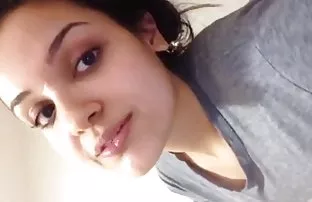 XXX Eva Lovia, buharlı eğlence için arkadaşına katılır, ayakta anal porn Birbirlerinin