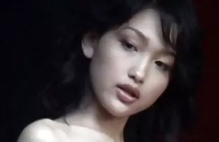 XXX onu mastürbasyon yaparken doğası gereği olmaya ikna ediyor, Sadece en çılgın anal pornolar