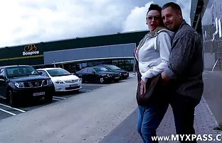 XXX bir eğitimi vardı ve lusty Latina Yhivi'ye güzel bir tam erotik anal vücut masajı