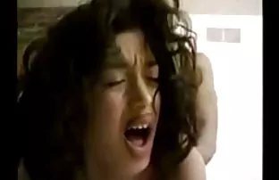 XXX endişe etmeyin çünkü yaşlı adamın kıçlarını pompaladığı anali kizli pirno ve