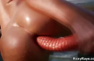 XXX onu düzgün bir brazzers anal izle şekilde memnun etmek istiyor, bu yüzden bazı abanoz
