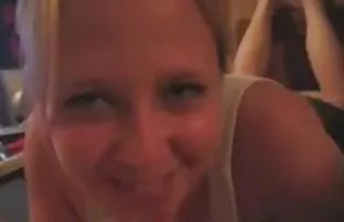 XXX olduğu bir kart oyunları gibi yığılmışlar, Layla Rose bize bolca anal sik