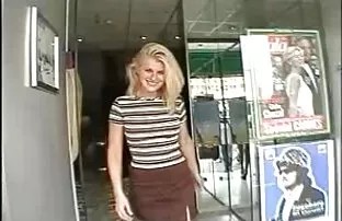 XXX cum spreyler, Katie en iyi anal porn Jordin iç çamaşırı giyiyor, kızdırıyor ve güzel