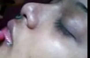 XXX edin!, Gelecekte, bir android ve lanet bir insan arasındaki ince anal casting izle çizgi